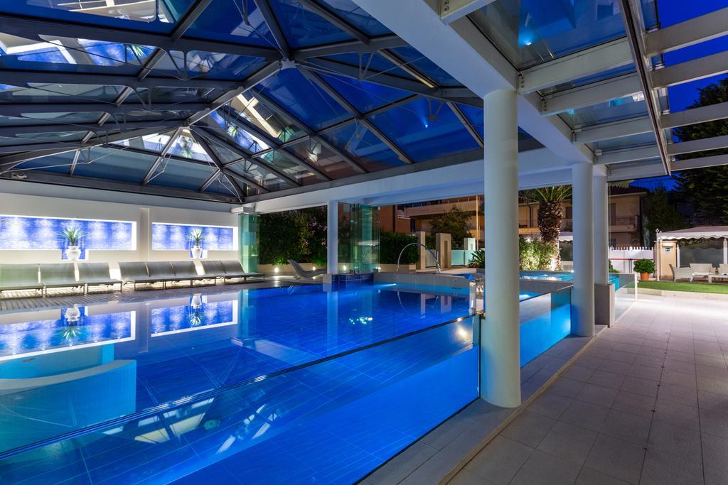 Hotel Luna Riccione E Aqua Spa Only Adults +12 Luaran gambar
