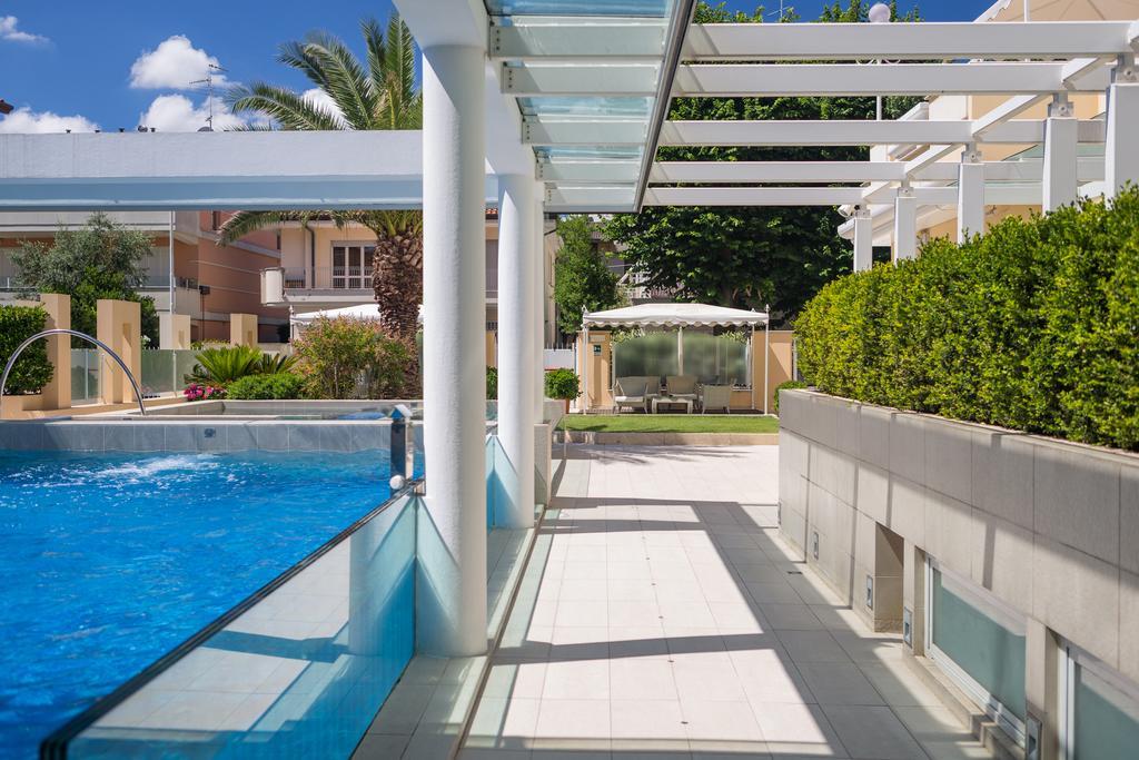 Hotel Luna Riccione E Aqua Spa Only Adults +12 Luaran gambar