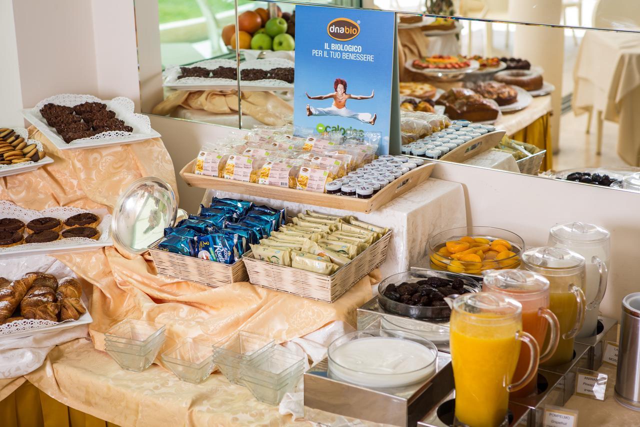 Hotel Luna Riccione E Aqua Spa Only Adults +12 Luaran gambar